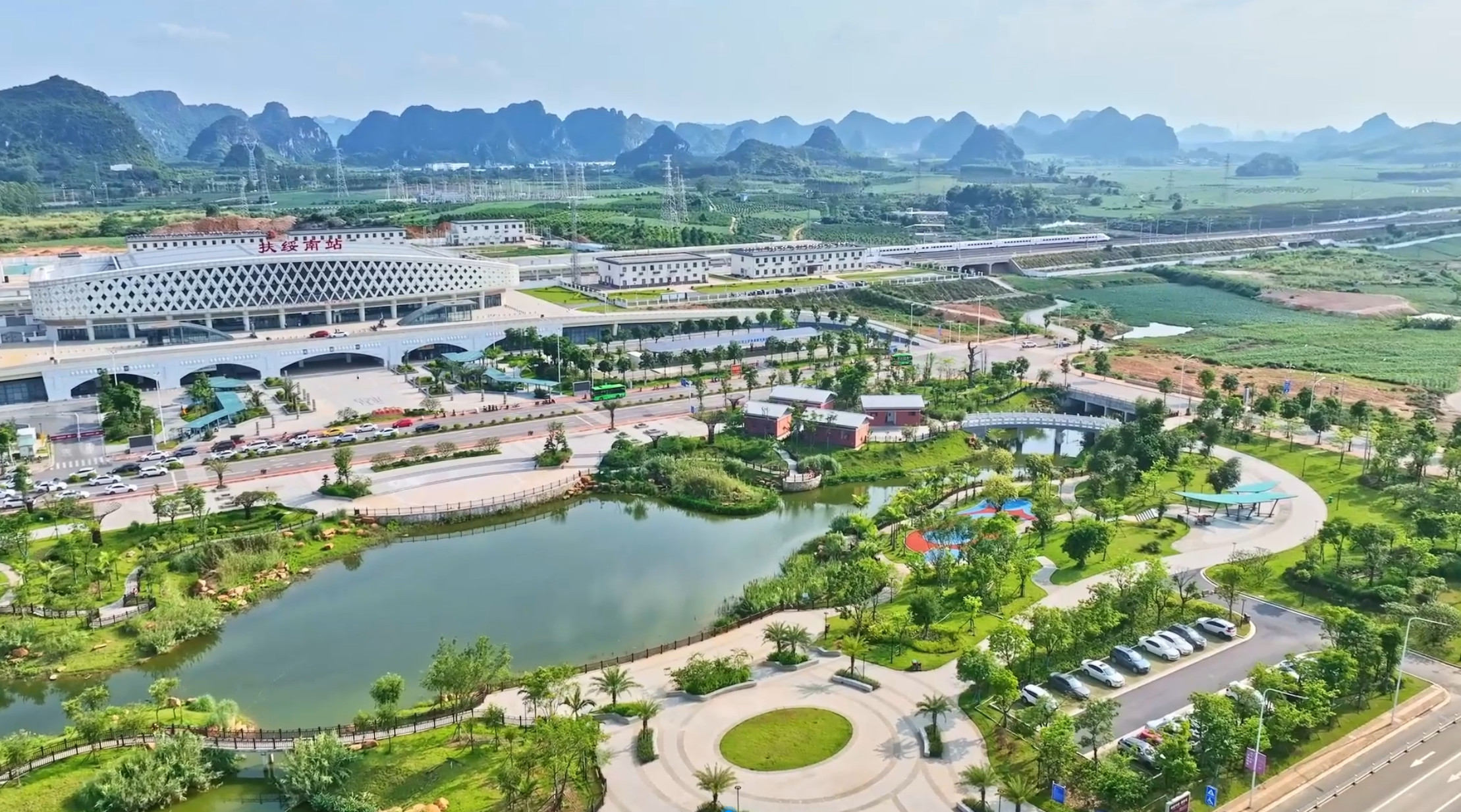 有片｜桂扶綏：通邊達(dá)海地「預(yù)」見(jiàn)未來(lái)城