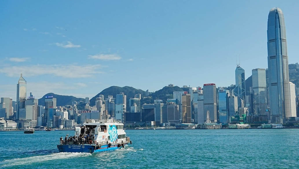 天文臺(tái)發(fā)布火災(zāi)危險(xiǎn)警告 27日中午錄得相對(duì)濕度16%