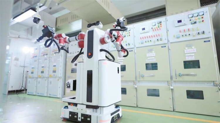 全球首臺全向移動雙臂協(xié)作機器人投運