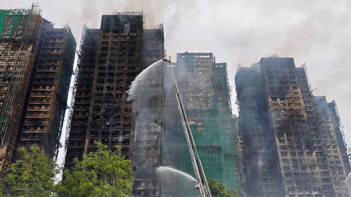 宏福苑大火｜AB基金會向香港統(tǒng)促總會捐資1000萬元 支持總會幫助大埔火災災民 姚志勝會長：願災民早日走出困境
