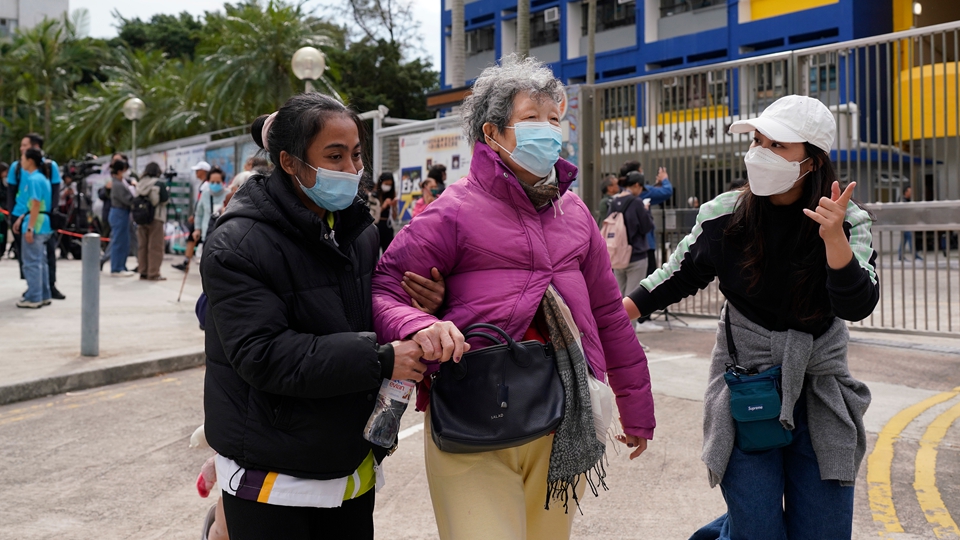 宏福苑大火｜12月1至6日受火災(zāi)影響居民可於非辦公時(shí)間補(bǔ)領(lǐng)個(gè)人證件