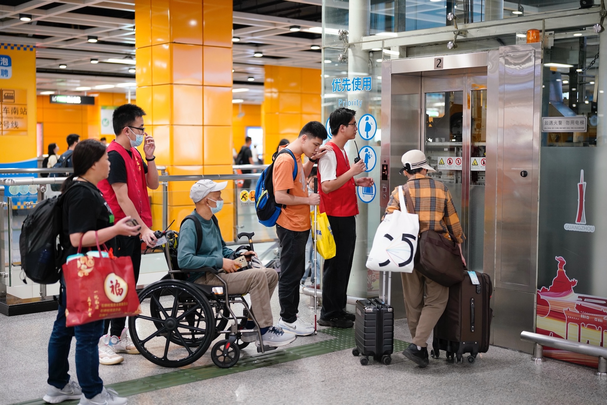 首次單月日均客流破千萬  廣州地鐵線網(wǎng)11月日均運(yùn)客1016.5萬人次