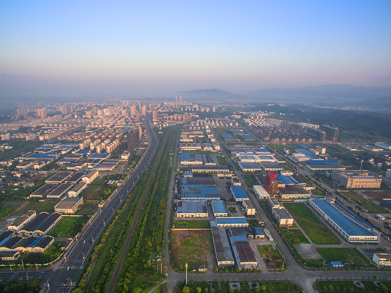 皖休寧縣：營商環(huán)境提質(zhì)效 經(jīng)濟(jì)發(fā)展結(jié)碩果