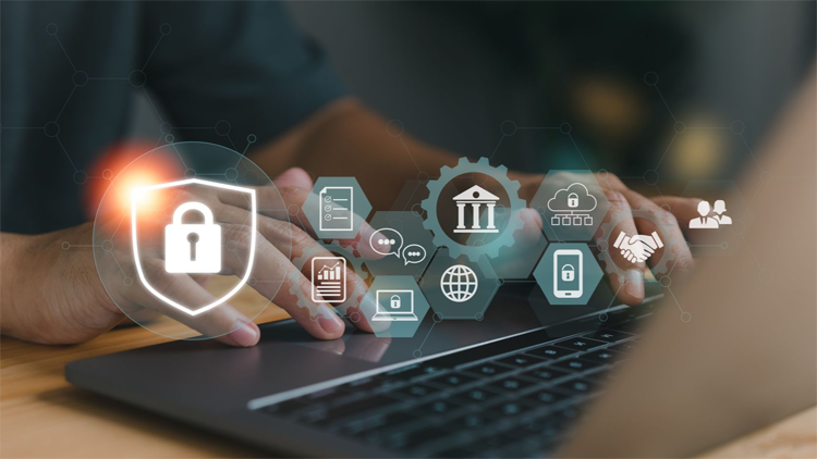 網信部門依法查處張雪峰等網絡名人賬號違法違規(guī)行為