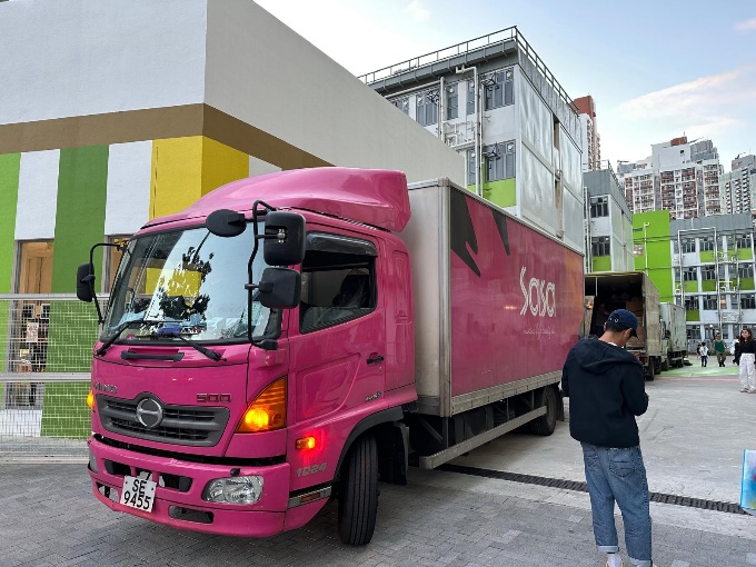 宏福苑大火｜「莎莎美麗人生慈善基金」、郭氏家族及港澳莎莎仝人捐款250萬及損贈物資總值逾250萬