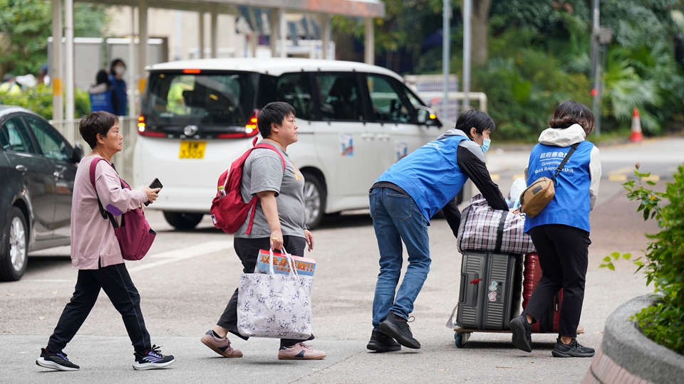 宏福苑大火｜運輸署督導(dǎo)加強公共運輸服務(wù) 支援入住過渡性房屋火災(zāi)居民