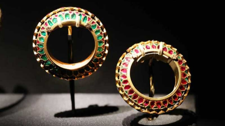 揭開莫臥兒帝國神秘面紗 「繁花與利劍」珍寶展深博啟幕