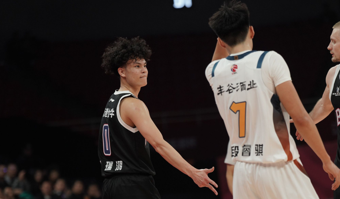 CBA俱樂部盃再下一城 香港金牛104:79大勝四川豐谷酒業(yè)