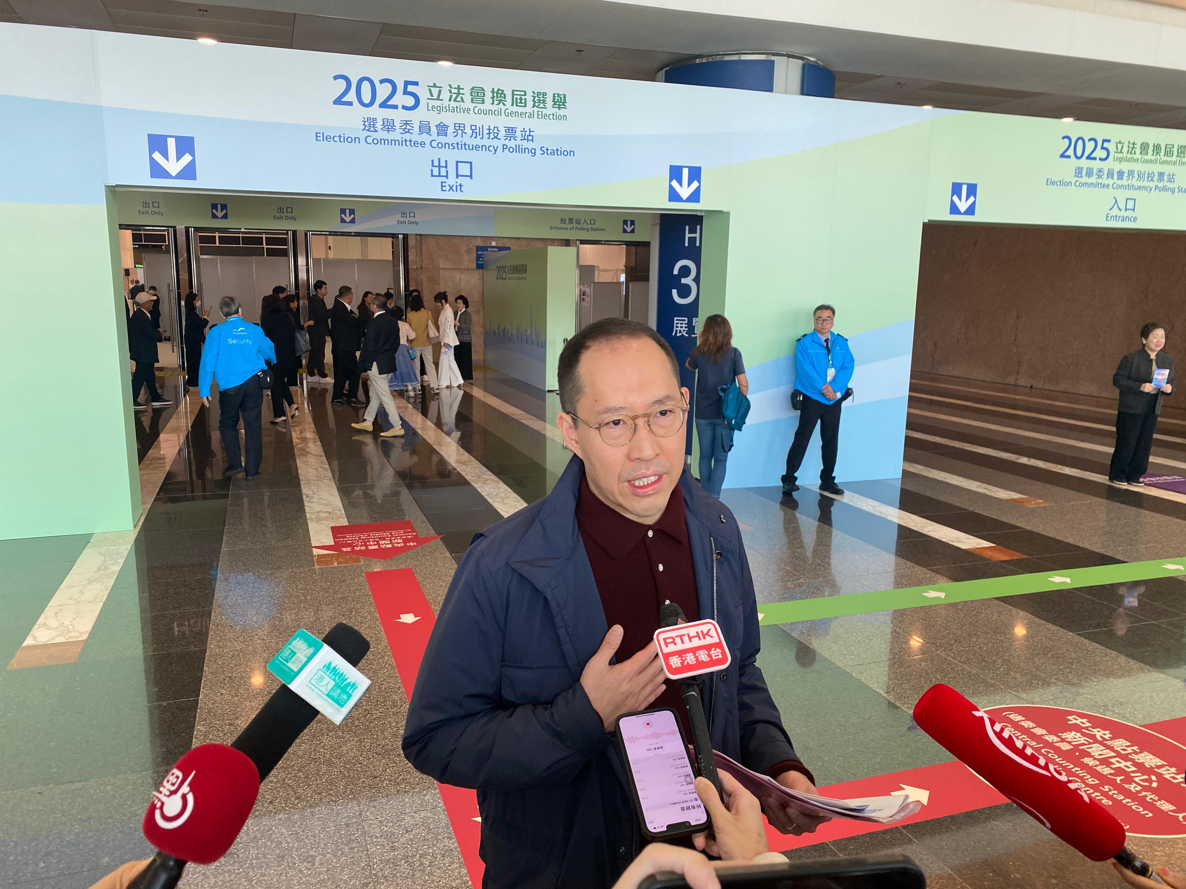 立法會(huì)選舉 | 黃永光：希望透過(guò)新一屆立法會(huì)令香港變得更健康