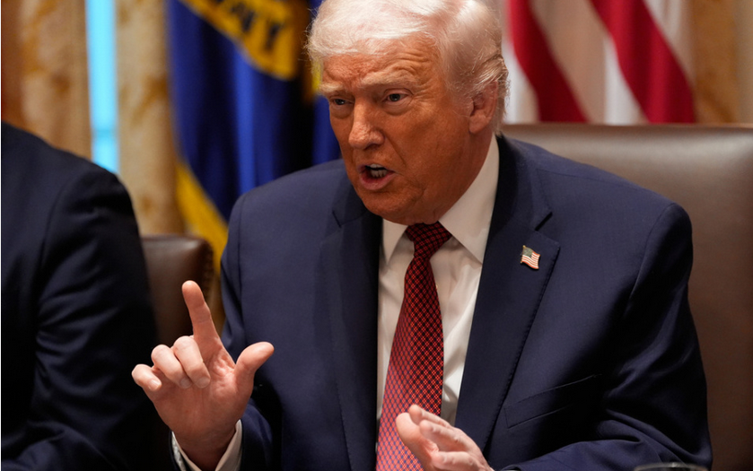 稱墨西哥水資源條約違規(guī) 特朗普威脅對墨加徵5%貿(mào)易關(guān)稅