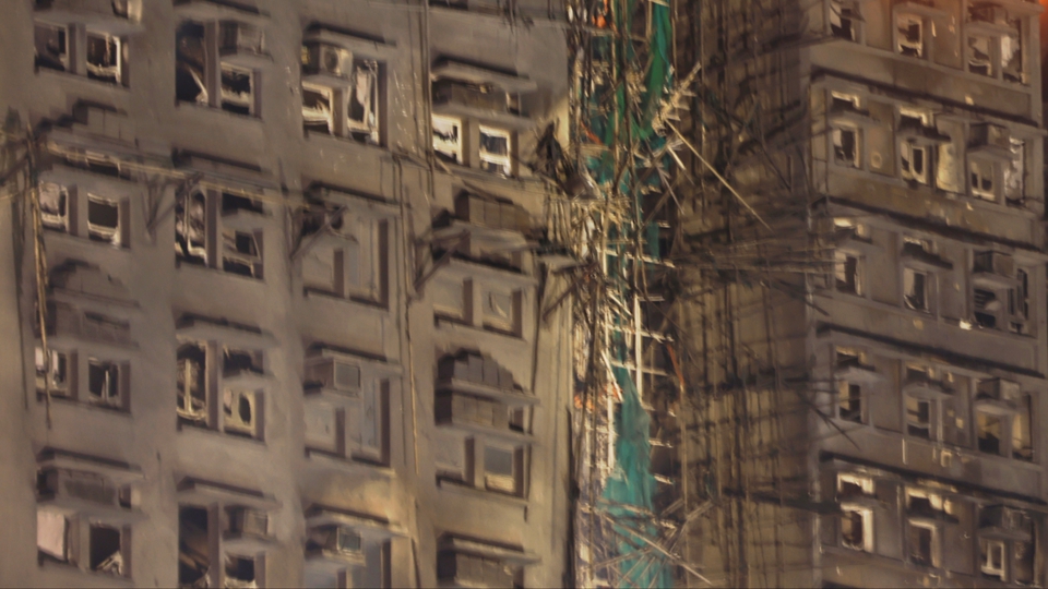 宏福苑大火 | 樓宇外圍雜物清理已完成