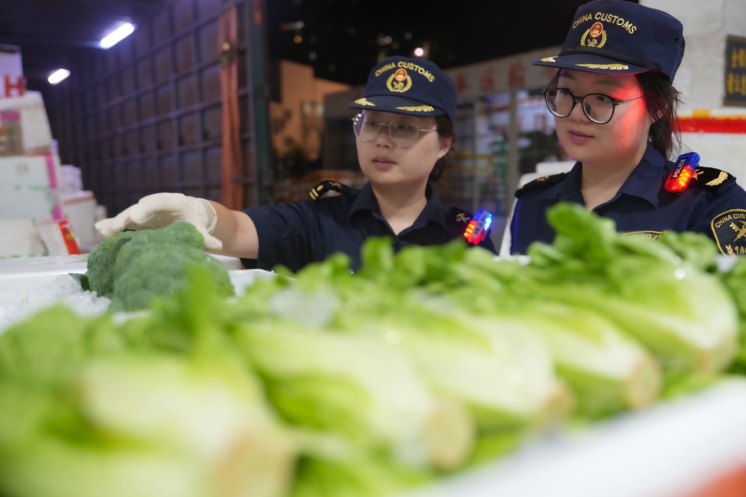 出口檢驗檢疫證書「雲(yún)簽發(fā)」 助粵供港農(nóng)食產(chǎn)品暢享通關(guān)「加速度」
