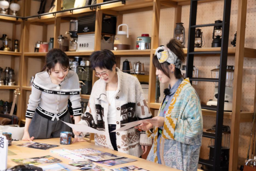 《背後》對話黃雅莉：在家庭與自我中重塑