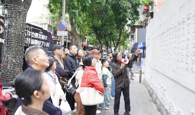 跟著作者「讀」街 深圳這場沉浸式走讀火了