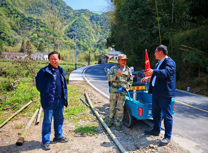 【黃山「鎮(zhèn)」能量】皖黟縣美溪：緊繃「安全弦」 確?！噶慊鹎椤? title=