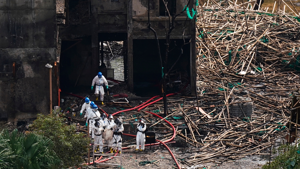 宏福苑大火｜周五起移除宏昌閣、宏泰閣及宏新閣被燒毀外牆棚架