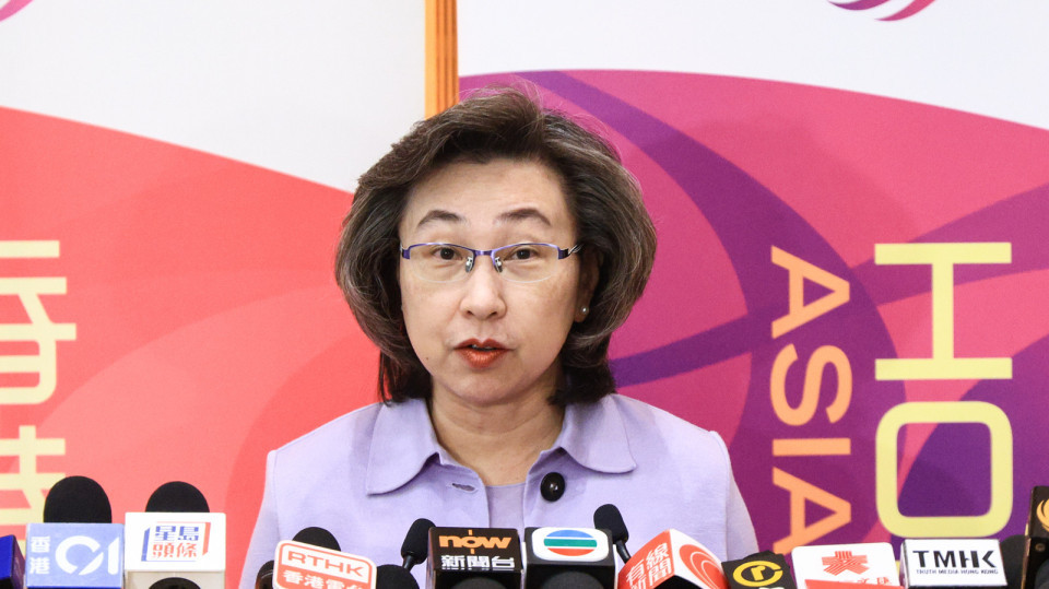 楊何蓓茵就高級督察離世向其家屬致以最深切慰問 稱將盡力協(xié)助