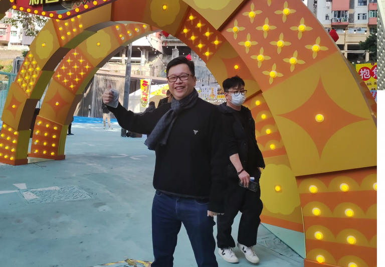 吳承華議員大讚內(nèi)地執(zhí)法部門快速高效、文明規(guī)範(fàn)，中港兩邊合作令市民過關(guān)非常暢順。