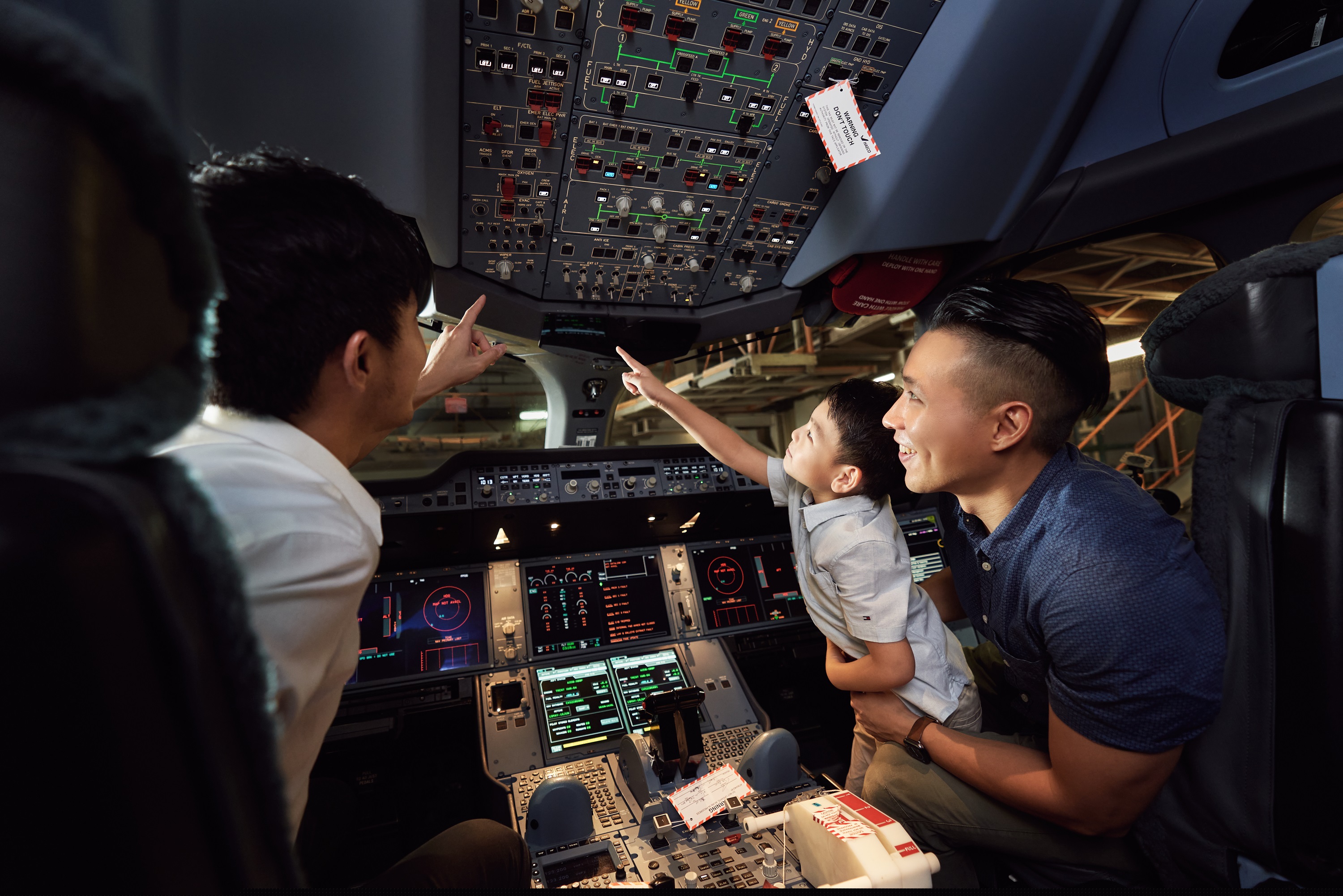 CX Hanger 007 high.jpg