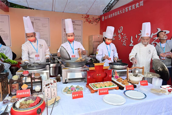 5、美食周  鐘小豐 攝.jpg