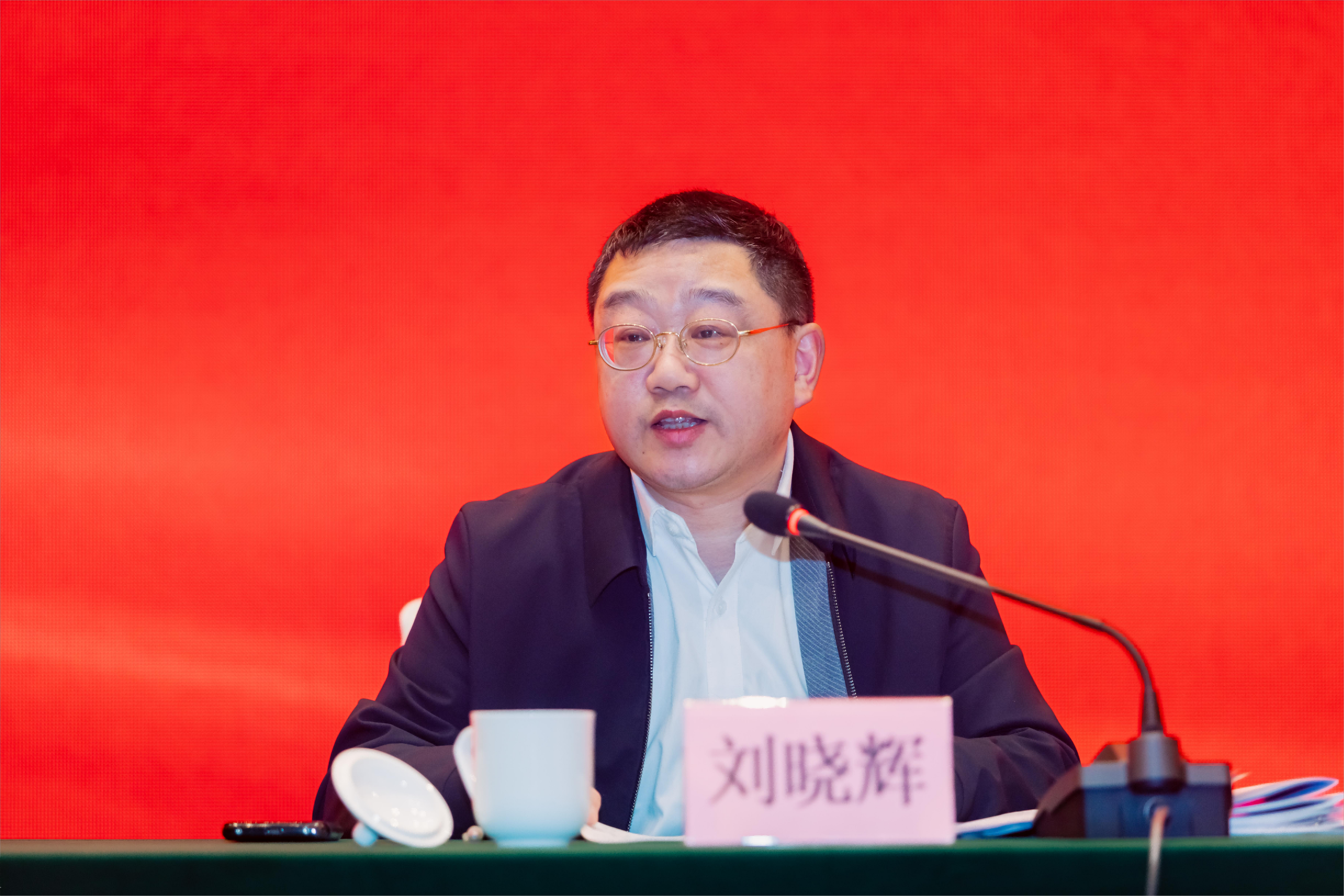 圖三 江西省衛(wèi)生健康委黨組成員，省中醫(yī)藥管理局黨組書記、局長(zhǎng)劉曉輝作工作報(bào)告(1)(1).png