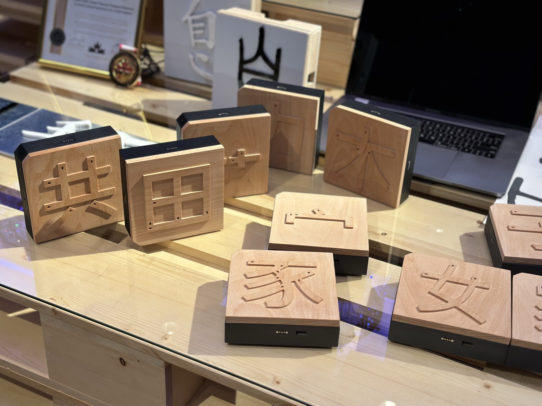 6： 視障人士可通過模塊磨圓的一角，來分辨模塊的方向是否正確。.JPEG