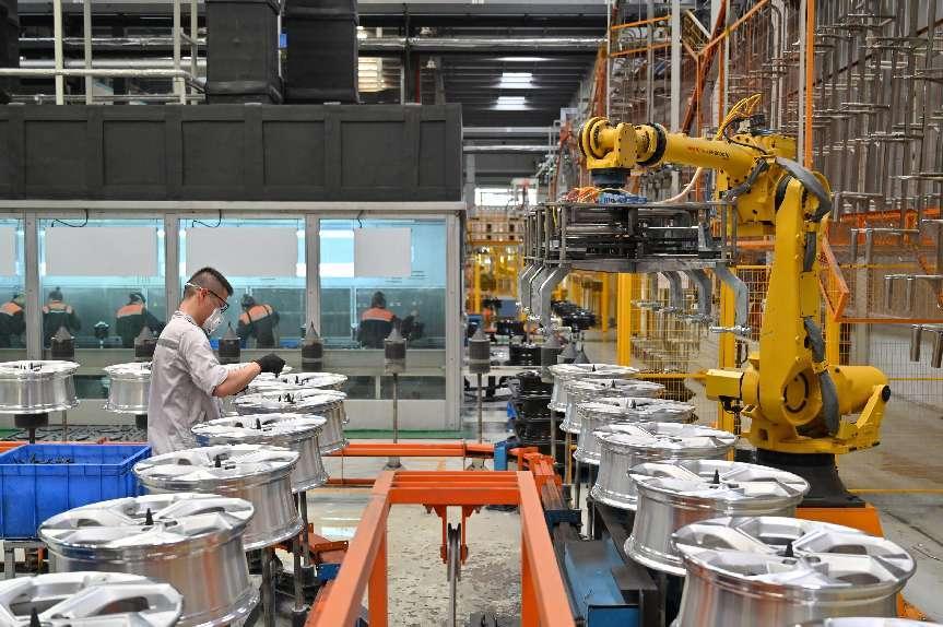 2.吉利百礦集團(tuán)年產(chǎn)1000萬隻鋁輪轂項(xiàng)目生產(chǎn)車間(俞靖 攝).jpg