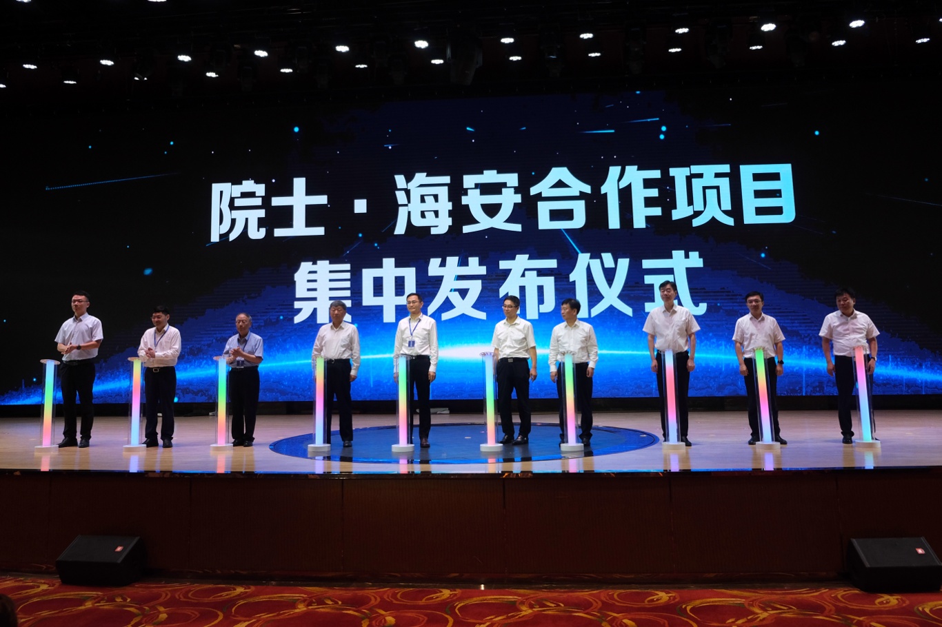 圖3：5個(gè)院士合作項(xiàng)目集中發(fā)布。[1].jpeg