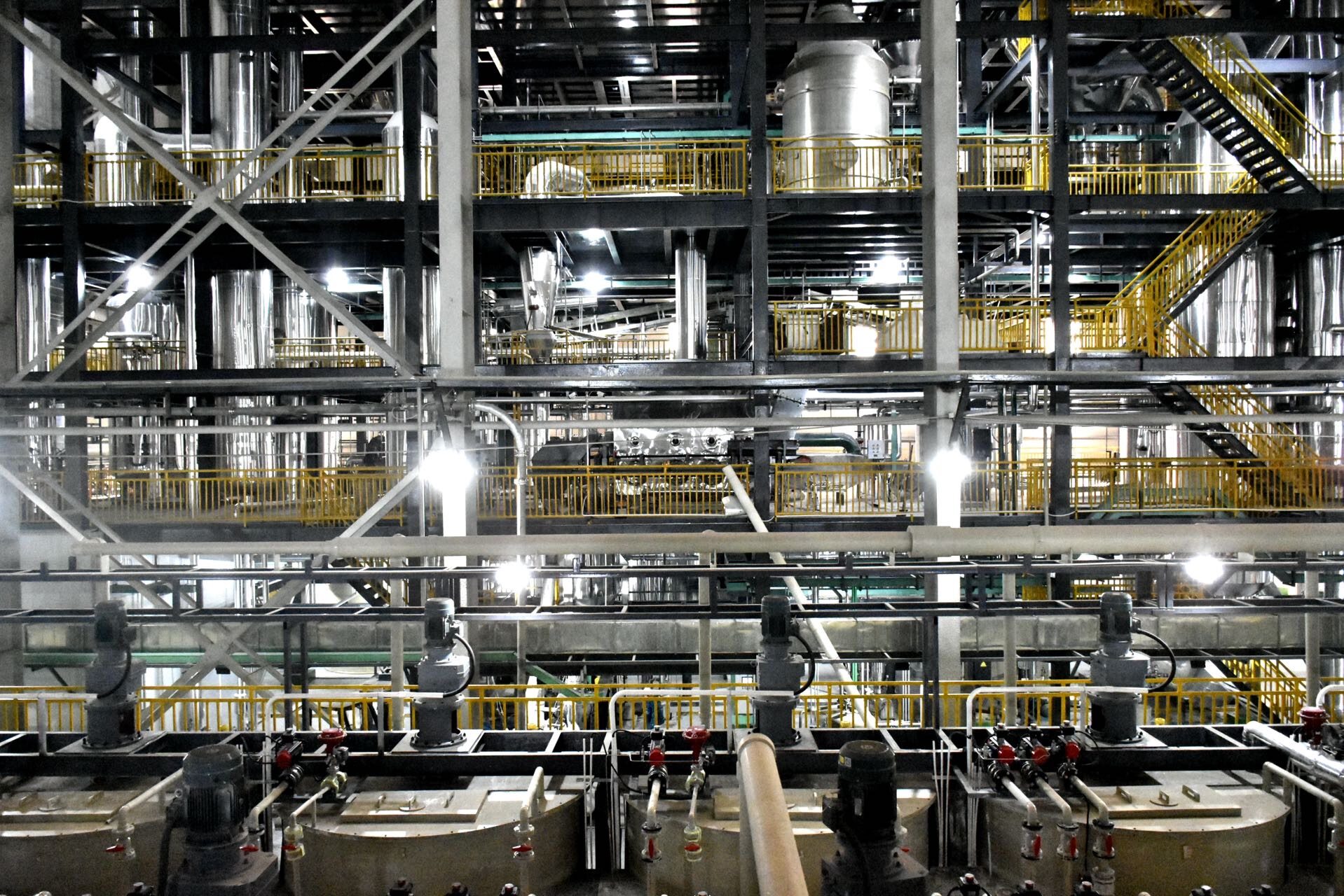 配圖1:贛州集盛科技的MVR蒸發(fā)濃縮車(chē)間 張欣苑 攝.jpg