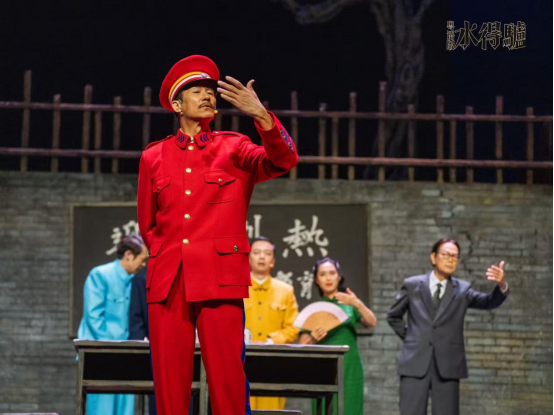 【V07】粵語版《驢得水》全國巡演盛大啟幕：經(jīng)典重構(gòu)下的時(shí)代回響與藝術(shù)新生1120.png