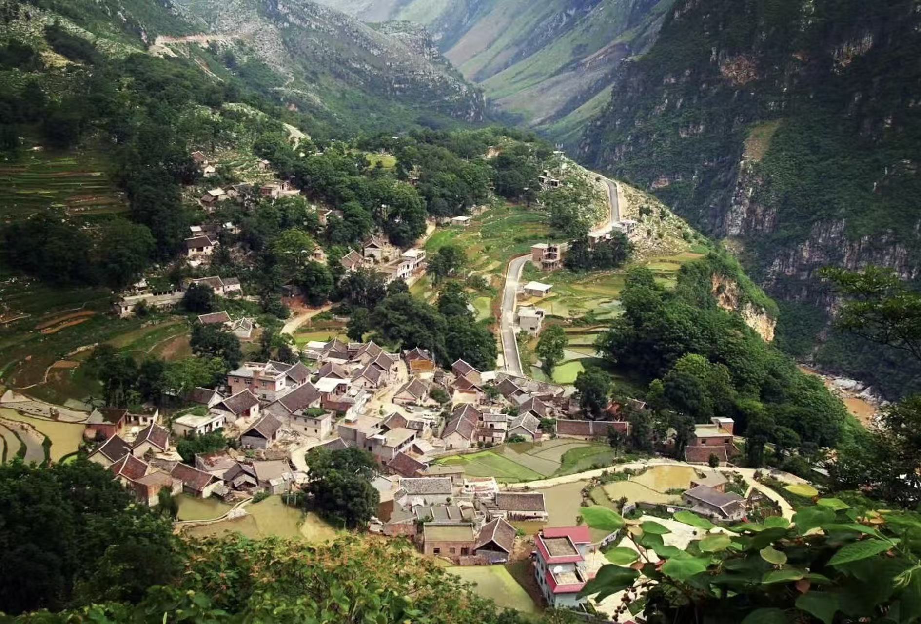 圖2:貞豐縣平街鄉(xiāng)花江村 劉偉 攝.jpg