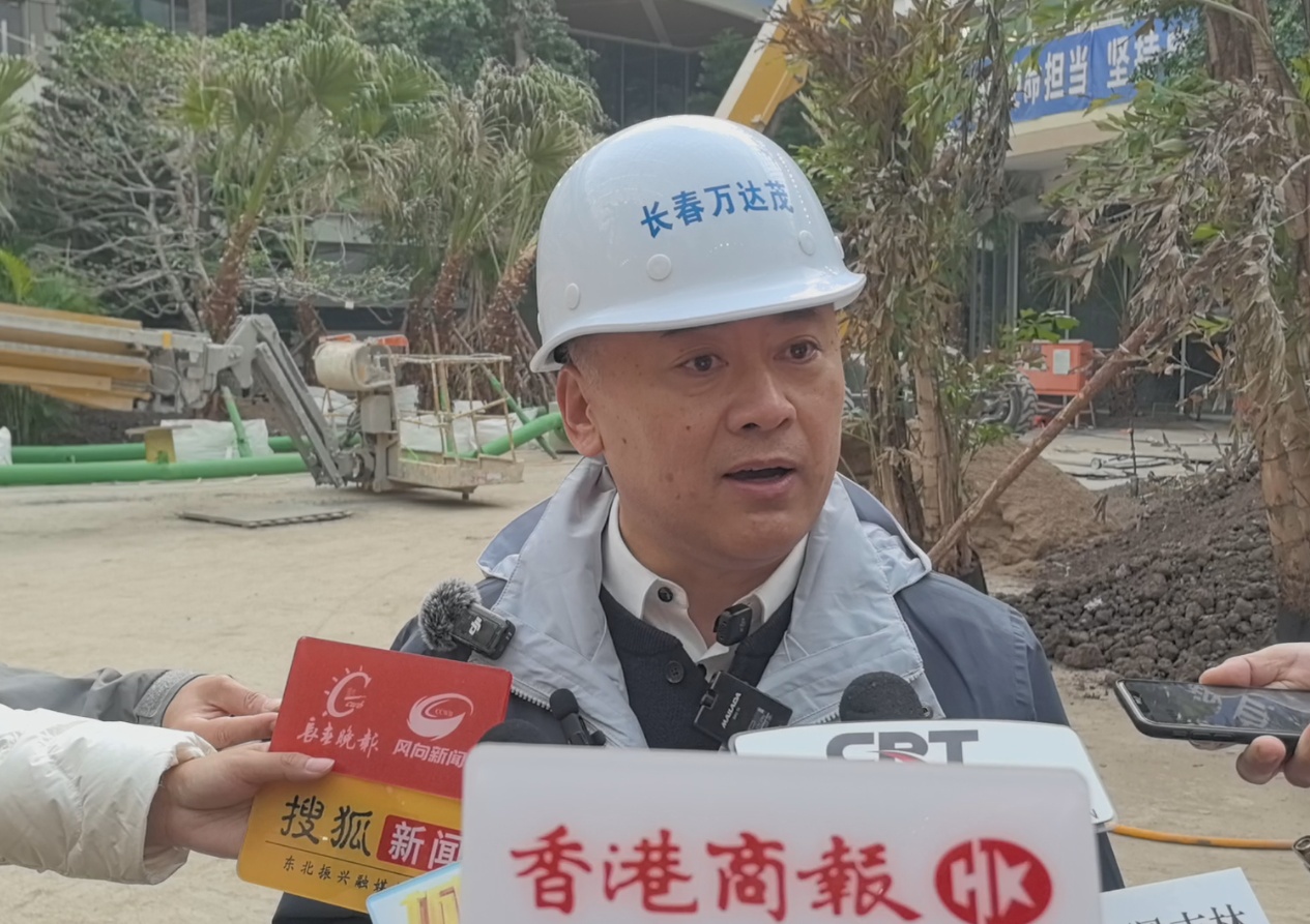 圖說一:長春萬達(dá)城商業(yè)管理有限公司總經(jīng)理 冷東巖接受採訪.jpg